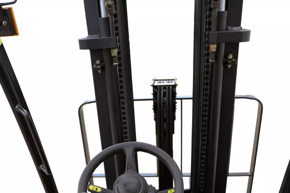Clark S25L mastro triplex elevado alto